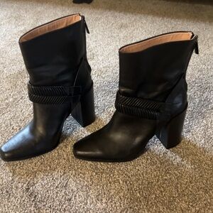 AD & Daughters firewood Declann boots sz 8